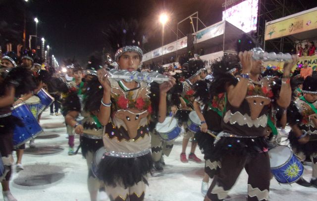 El 95% de los trajes fueron confeccionados en Argentina.