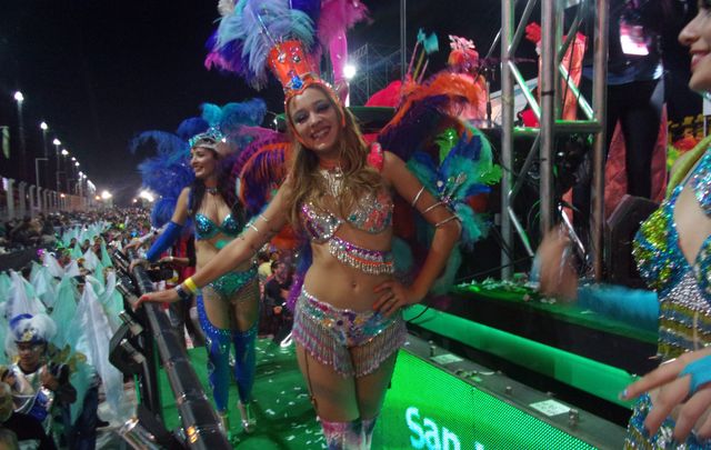 La carroza de San Luis, con sus esculturales figuras.