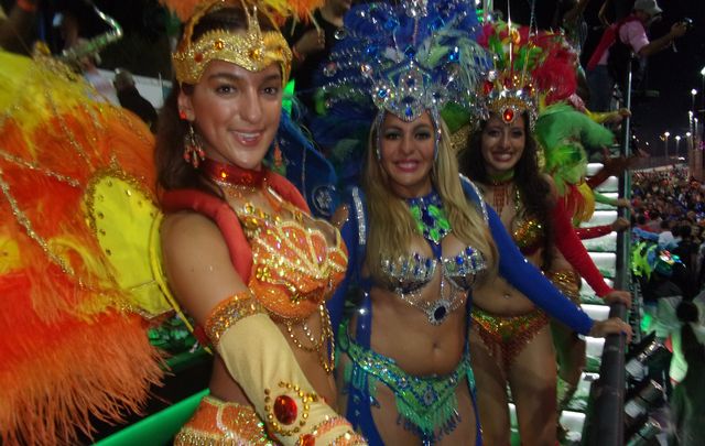 La carroza de San Luis, con sus esculturales figuras.