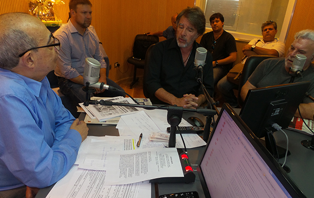 Mario Pasik y Rodolfo Ranni, en los estudios de Cadena 3.