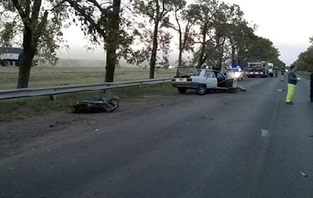 El choque se produjo a la altura del kilómetro 811 de la ruta 8. 