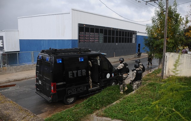 AUDIO: El ETER detuvo al hombre que tomó de rehenes a 21 personas(Informe de Tomás Villagra)