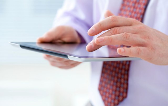 La firma digital permite que los trámites se realicen desde cualquier dispositivo.