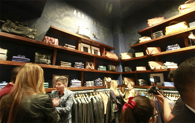 Gustavo Arce inauguró su local de Agustino en el Nuevocentro.