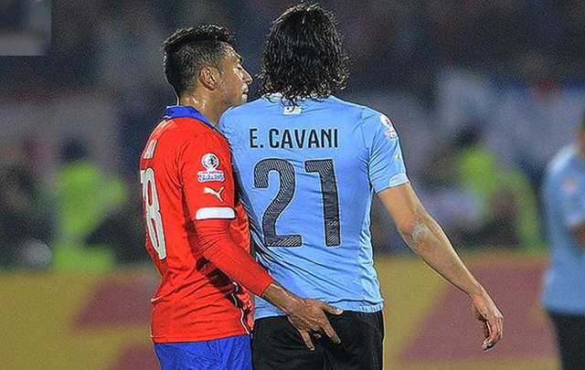 Expulsión de Edinson Cavani