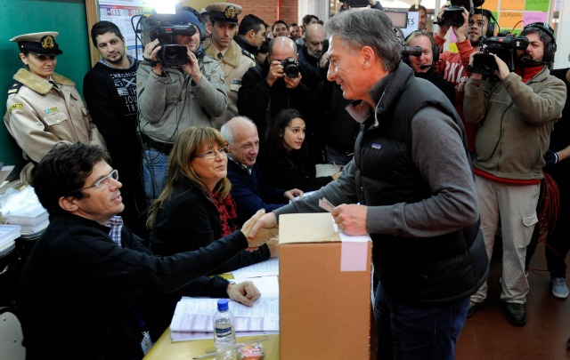FOTO: El candidato aprobó el sistema de boleta electrónica.