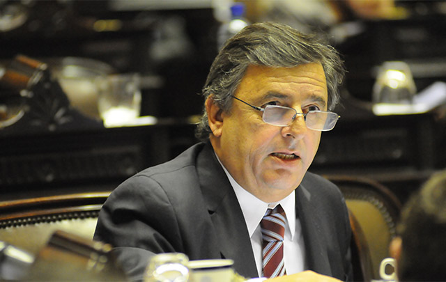 “Por educación, en Córdoba la posibilidad de captura social es mucho menor”, dijo.