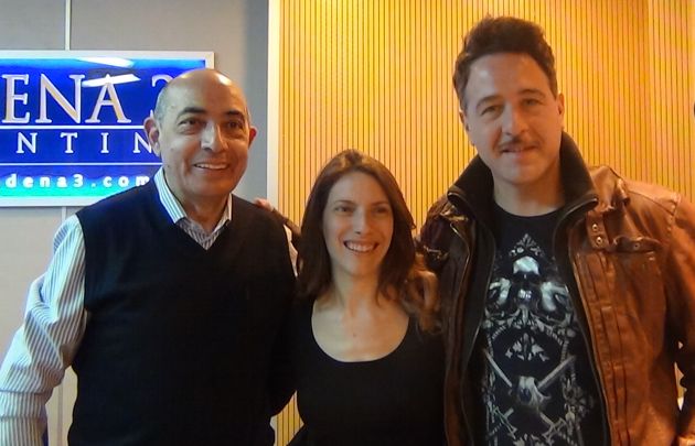Mario junto a Diego Mariani y Elena Roger en Juntos.