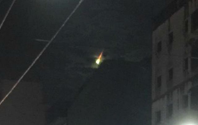 Una luz en el cielo causó inquietud en el centro del país (Foto: @serferraro).
