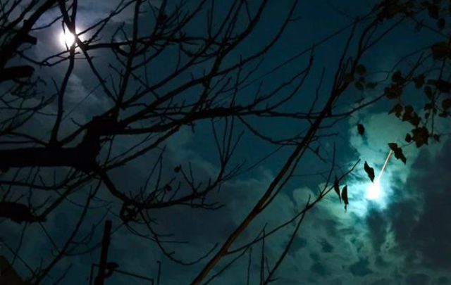 Una nueva luz iluminó el cielo en el interior de Córdoba (Archivo).