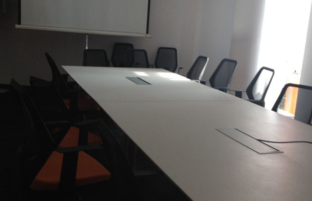 La prensa recorrió las instalaciones de Casa Naranja.