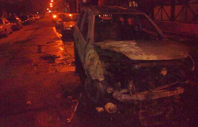 Así quedó la EcoSport de Sobrero tras ser quemada.