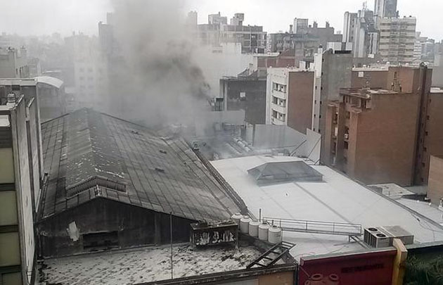 Vecinos de Nueva Córdoba alertaron por el incendio (Foto: @LucasRuffini)