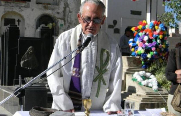 El padre Jesús Olmedo (Foto: www.jujuyaldia.com.ar)