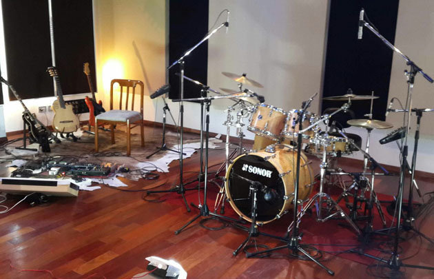 El impresionante estudio que Jorge Rojas montó en su casa de Anisacate.