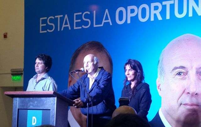 Dómina reconoció la victoria de Mestre.