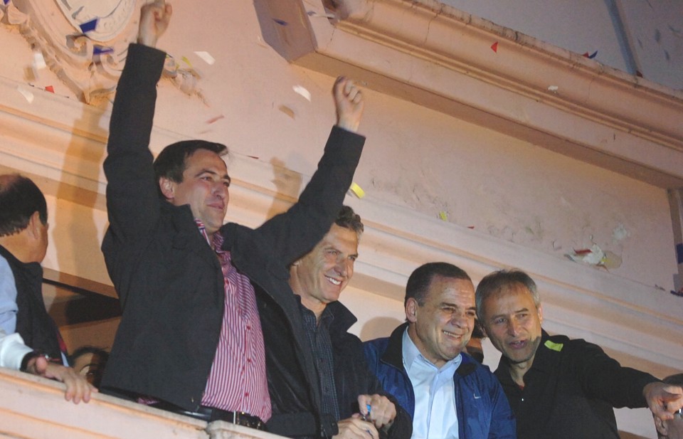 Mestre y Macri festejan en Casa Radical.