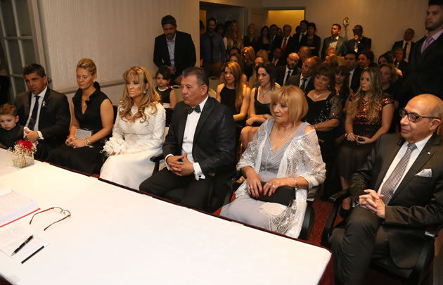 Mario Pereyra fue testigo del civil. 