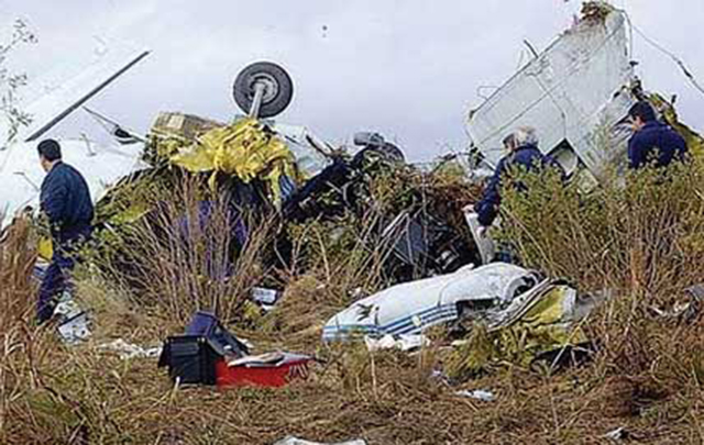 El accidente ocurrió el 8 de mayo de 2005 a metros del aeropuerto Ambrosio Taravella.