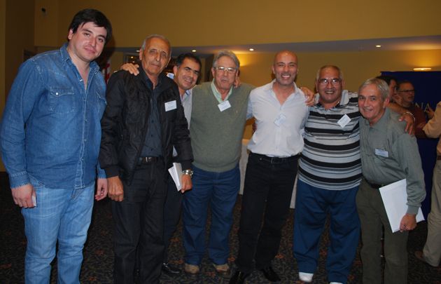 Los corresponsales del país de Cadena 3 juntos. (Día Sábado)