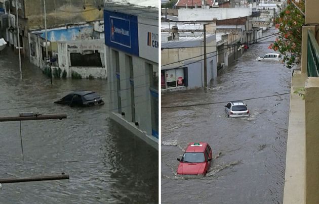 La lluvia anegó calles de la ciudad de Río Cuarto. 