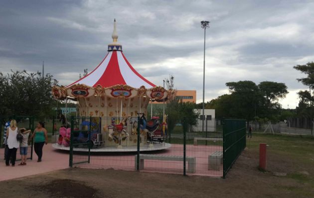 La calesita, uno de los principales atractivos del Parque.