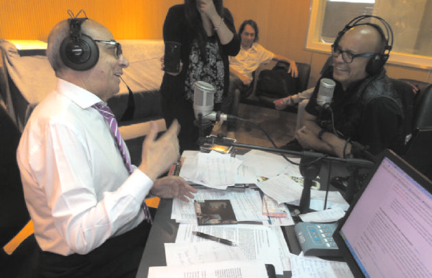 El Bahiano visitó los estudios de Cadena 3.