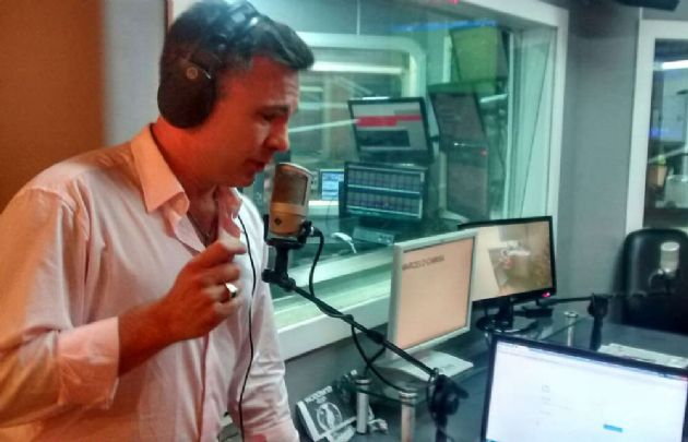 La música de Frank Sinatra sonó en los estudios de Cadena 3.