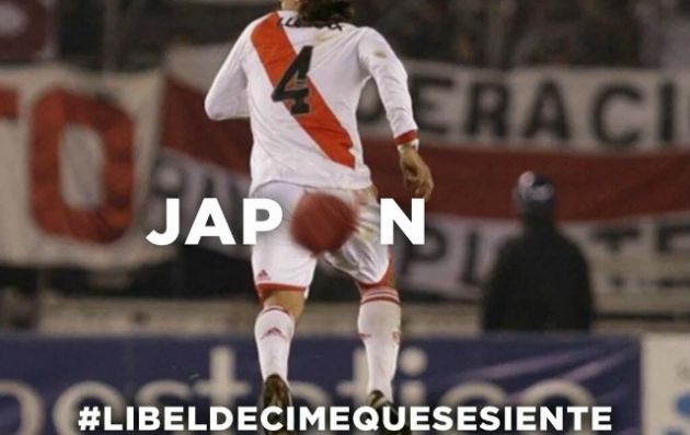 Los memes no tardaron en circular en la web.