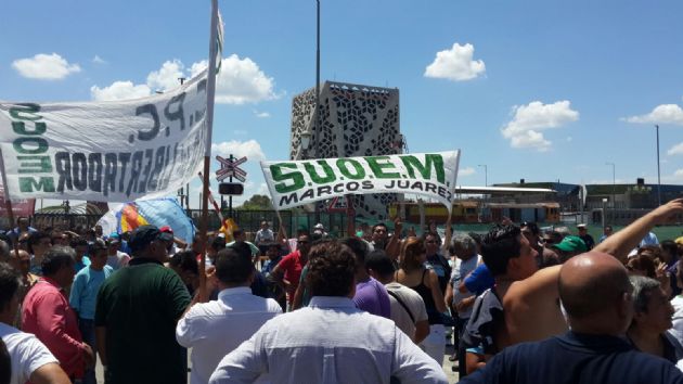 Estatales marcharon en contra de la reforma previsional.