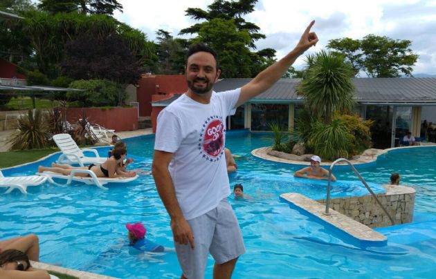 Javier Rosemberg lleva la mejor onda de 100.5 FM a Carlos Paz.