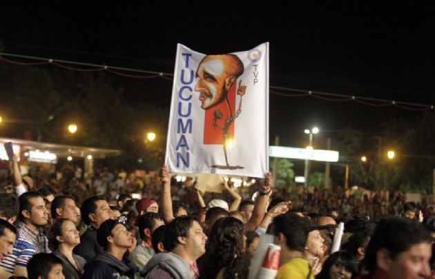 La gente vibró con Abel Pintos en Jesús María