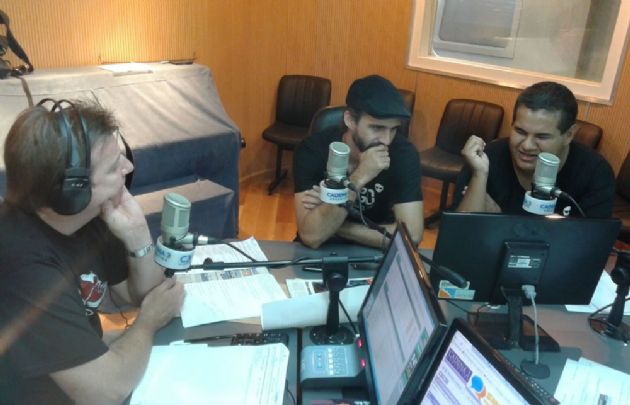 Parte del elenco de Teatro Ciego visitó Cadena 3.