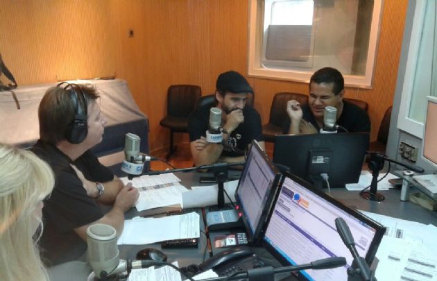 Parte del elenco de Teatro Ciego visitó Cadena 3.