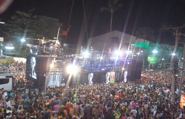 FOTO: Una multitud copó las calles para disfrutar del carnaval. 