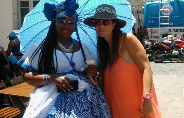 Gaby Tessio en las calles de Pelourihno.