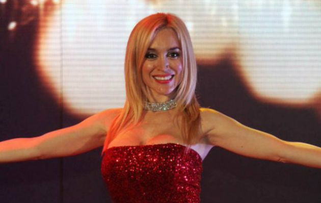 Fátima Flórez se emocionó hasta las lágrimas al recibir el Carlos de Oro.