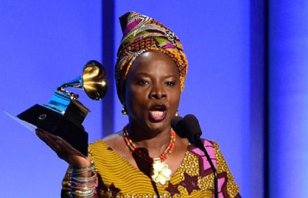 Angelique Kidjo ganó en la categoría de Mejor Álbum de World Music. (Foto: AFP)