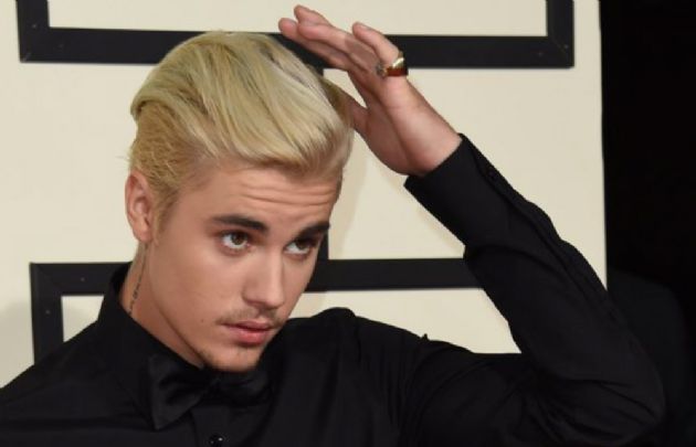 Justin Bieber en los Grammys 2016. (Foto: @notisbieber)