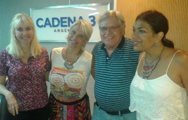 FOTO: Nazarena y Claribel en Viva la Radio.