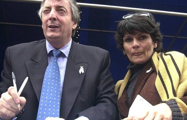 Miriam tuvo una relación íntima con el ex mandatario durante 10 años.