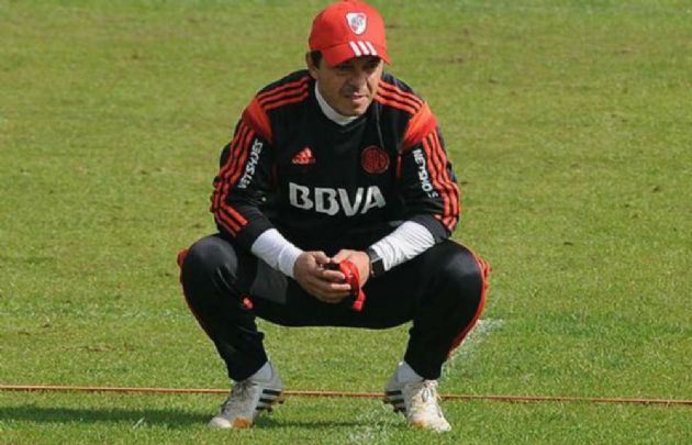 El Muñeco rearma el equipo.