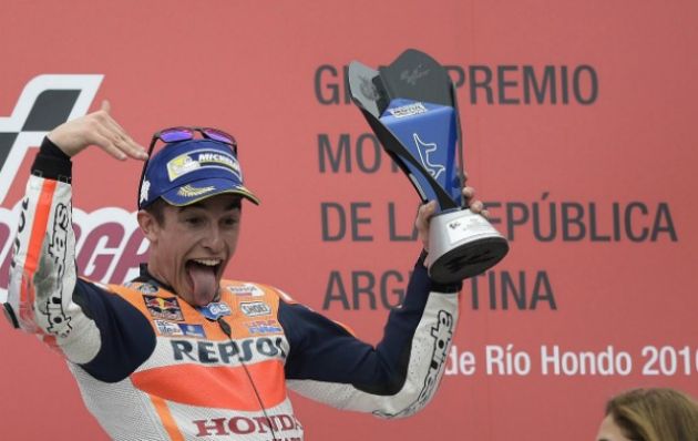 El español Marc Márquez festeja el triunfo obtenido en el circuito santiagueño.