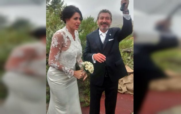 Pamela David y Daniel Vila se casaron bajo la lluvia.