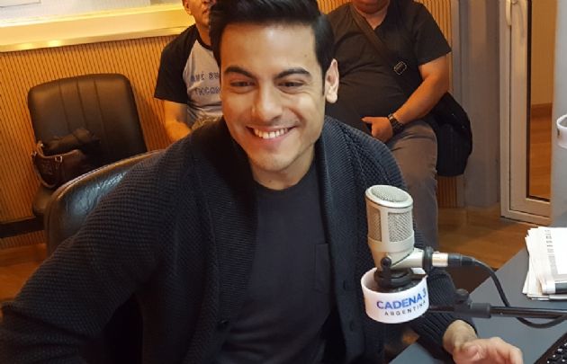 Carlos Rivera en Juntos.