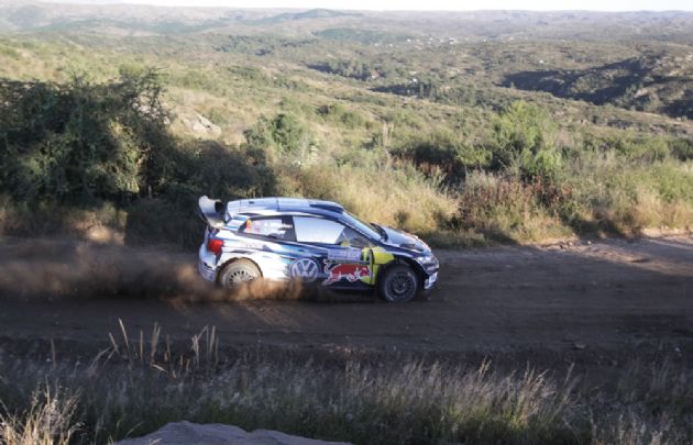 El noruego Andreas Mikkelsen terminó quinto.