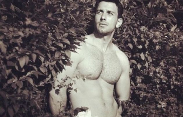 El sexy novio de Ricky Martin.