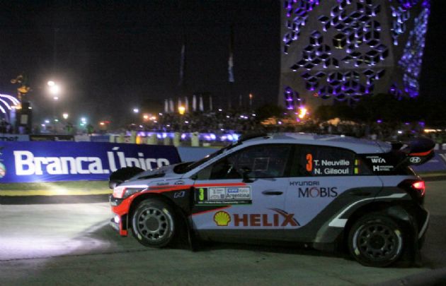 El Súper Especial en el Centro Cívico dio inicio al Rally Mundial de Argentina. 