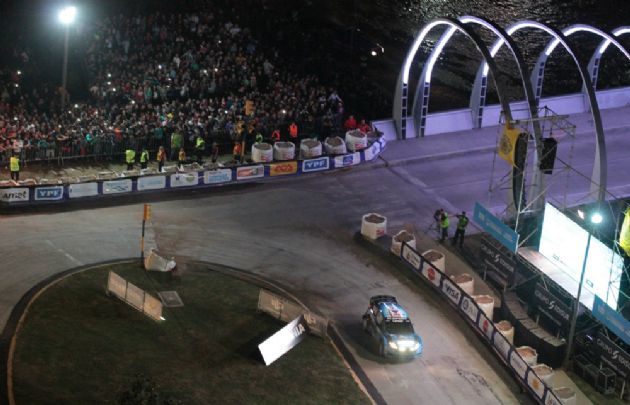 El Súper Especial en el Centro Cívico dio inicio al Rally Mundial de Argentina. 