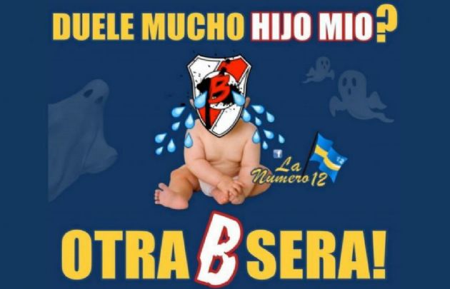 Los afiches de los hinchas de Boca.